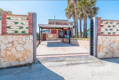Villa Marzamemi IsolabluSanlorenzo frontemare