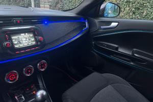 Alfa romeo giulietta blu misano !