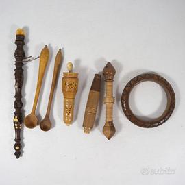 Lotto antichi oggetti da cucito in legno del 1800