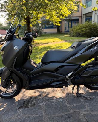 Yamaha X-Max 125 AKRAPOVIC