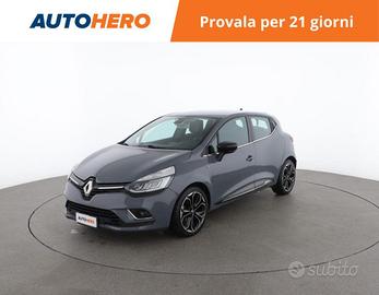 RENAULT Clio DU14737