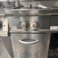 2 bollitori elettrici  ,55 litri marca Casta