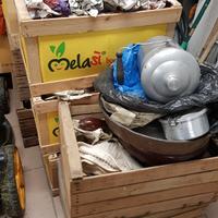 Materiale vintage per mercatini