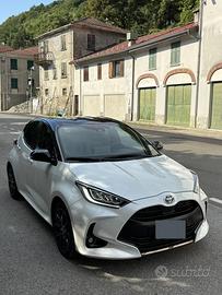 Toyota Yaris Hybrid 15H ECVT - STYLE