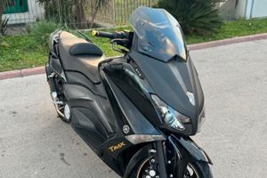Tmax 530 anno 2012 black edition