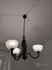 Lampadario in ferro battuto