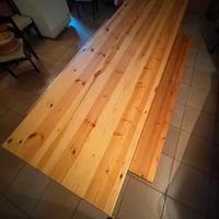 Tavolo in legno di pino