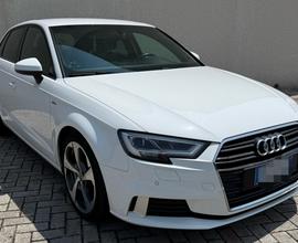 Audi A3 Spb 1.6 Tdi S-tronic S-Line navi 18 Led