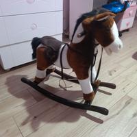 Cavallo a dondolo