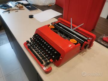 Olivetti Valentine rossa
