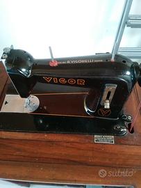 Macchina da cucire VIGORELLI 