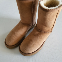 UGG Stivali Classic Short donna. EU 38