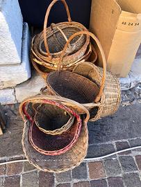 178 - Ceste in legno intrecciato