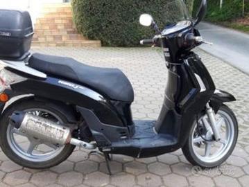 Ricambi usati per kymco people 50 4t 2007 nero