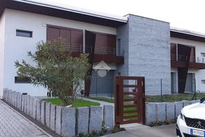 VILLA A SCHIERA A CASTELBELFORTE