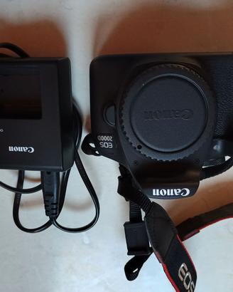 Canon 2000D con 4700 scatti 