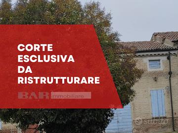 Rif. BOM502/22 Corte esclusiva da ristrutturare