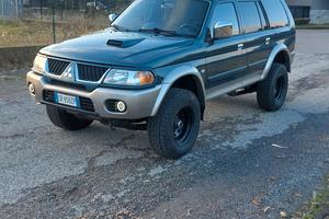 mitsubishi pajero sport 