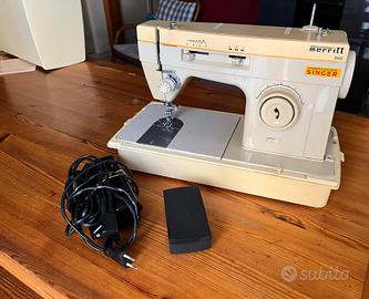 Macchina per cucire elettrica Merritt 9502 Singer