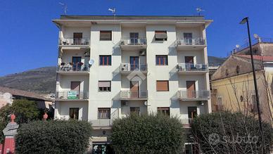 3 LOCALI A SANTA MARIA A VICO
