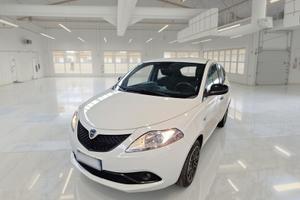 LANCIA YPSILON 1.0 70 CV FIREFLY HYBRID SES GOLD 5