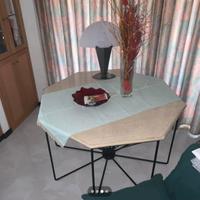 Tavolo ottagonale a forma di diamante