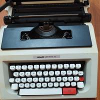 macchina per scrivere Olivetti 52