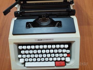 macchina per scrivere Olivetti 52