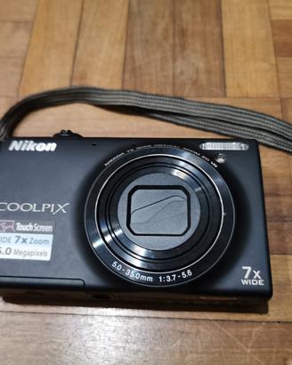 Nikon Coolpix S6100 Focamera Compatta