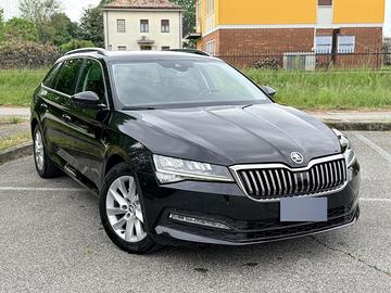 SKODA SUPERB 2.0 TDI DSG - 67.000 km