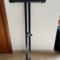 sostegno tastiera musicale