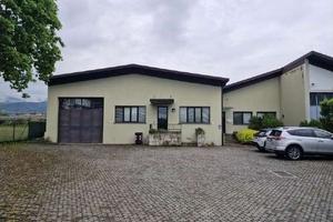 Capannone a Orsenigo