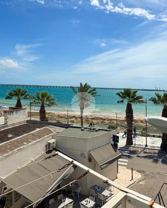 2 LOCALI A MANFREDONIA