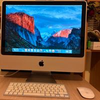 Apple iMac con accessori