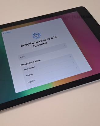 iPad 6th gen 32Gb Cellular