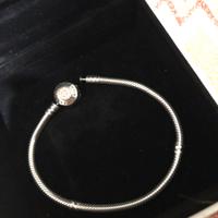 Bracciale semi rigido pandora