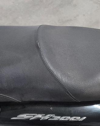 Sella Scooter SH300i