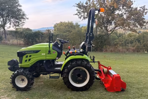 PREET AVENGER 26 4x4   26 hr anno 23 + trincia