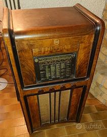 Radio epoca CGE a valvole con giradischi