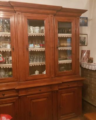 Sala completa in legno massiccio