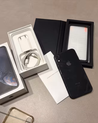 iPhone XR nero 64 GB