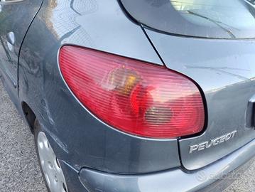 Fanale posteriore sinistro PEUGEOT 206 del 2007
