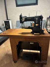 Macchina da cucire Pfaff con mobile Levi’s