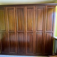 Armadio sei ante in legno
