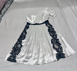 Self Potrait vestito