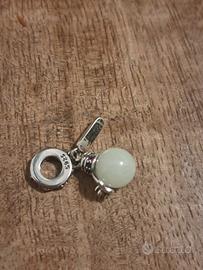 charm per Pandora 