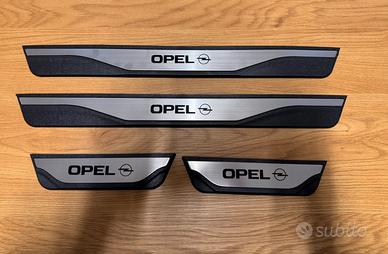 Battitacco universale opel