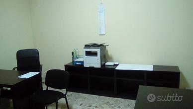Stanza in ufficio condiviso