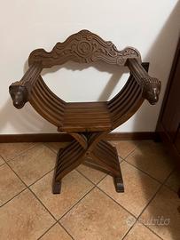 Sedia pieghevole testa di leoni
