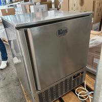 Frigorifero 1 anta sottobanco positivo usato